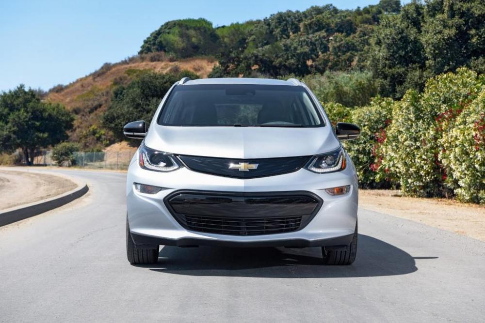 2017-chevrolet-bolt-ev-road-test-california-coastline-aug-2016_100564924_l.jpg