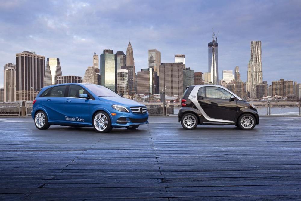 mercedes-benz-b-class-ev-at-new-york-photo-gallery_17.jpg