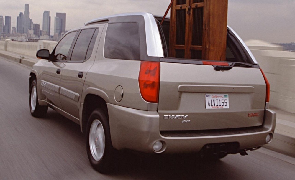 2005-gmc-envoy-xuv-photo-260192-s-1280x782.jpg