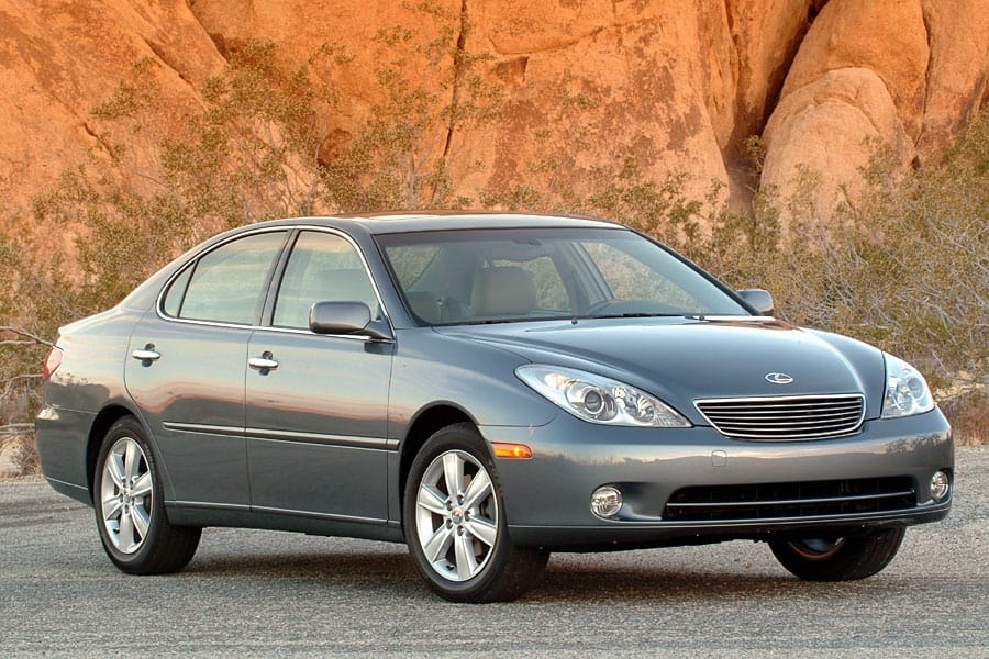 2005 Lexus ES.jpg