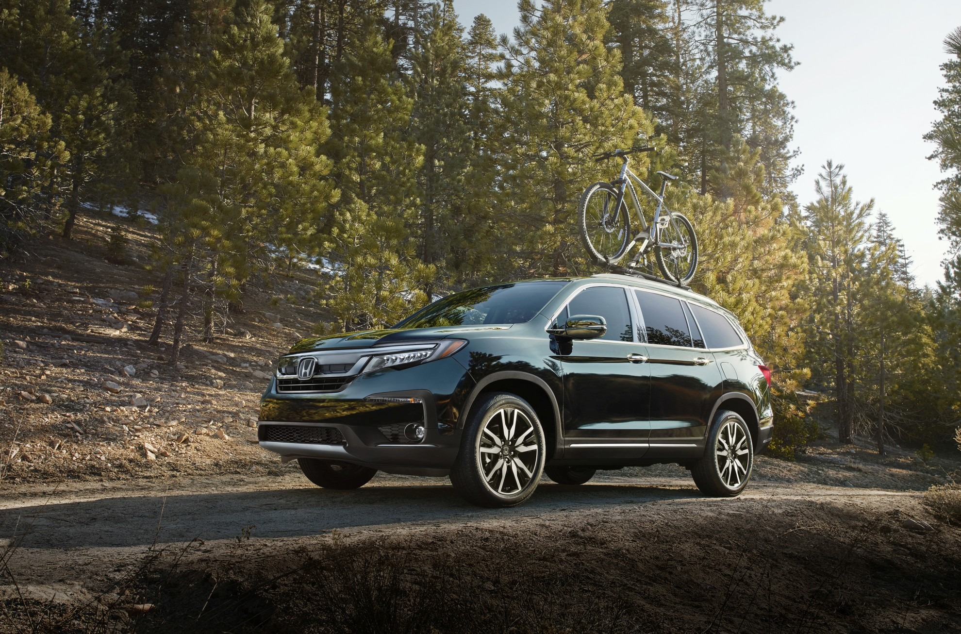 210966523_2019HondaPilot.jpg