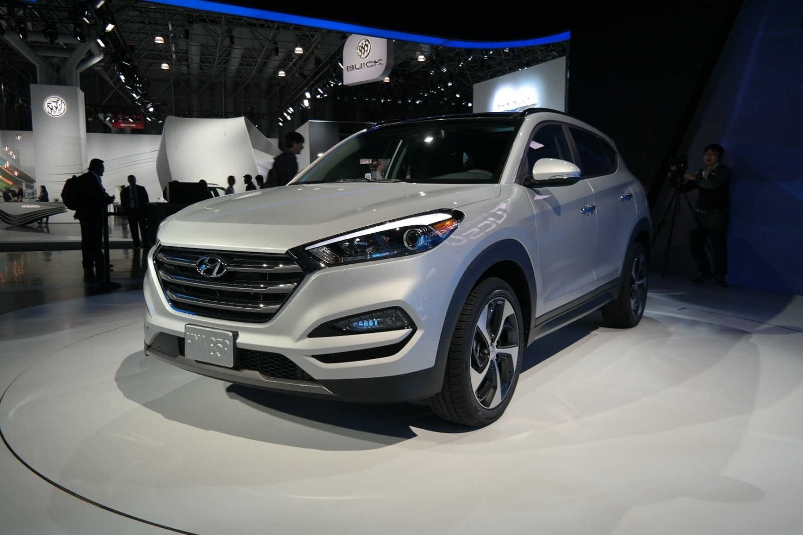2016 Hyundai Tucson Live Shots