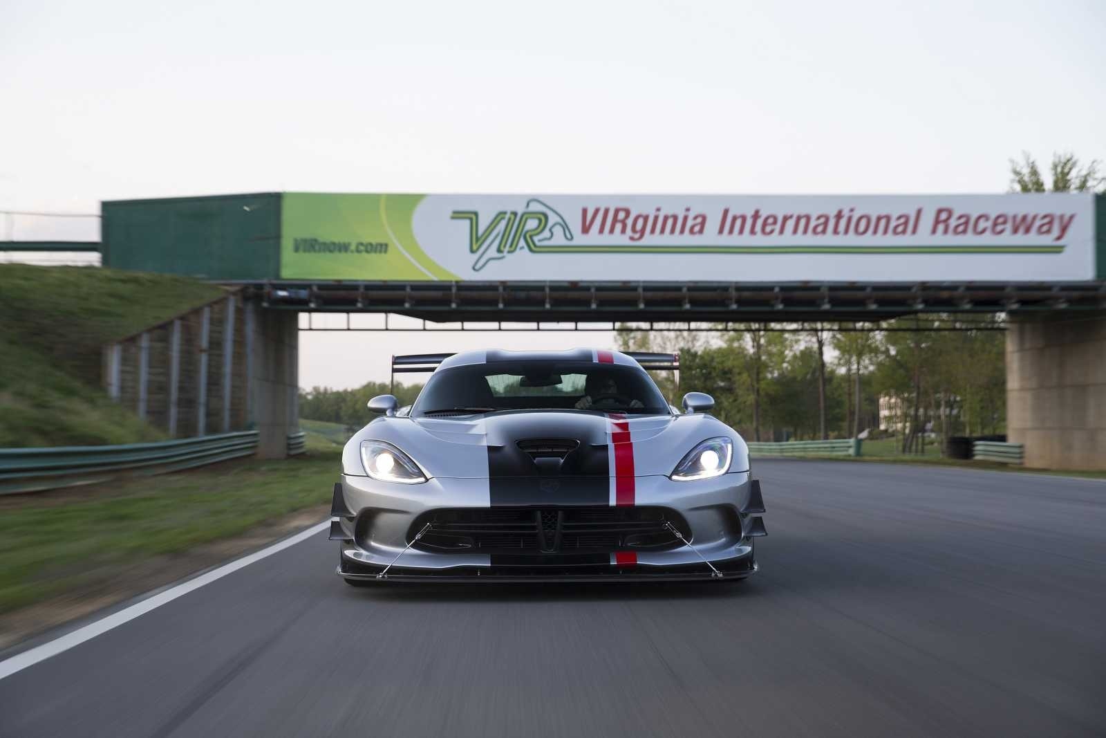 2016 Dodge Viper ACR