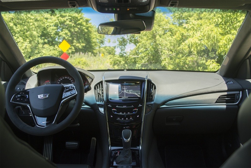 2016 Cadillac ATS-V Coupe 9.jpg