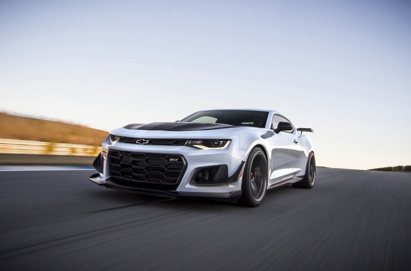 2018 Chevrolet Camaro ZL1 1LE 3.jpg