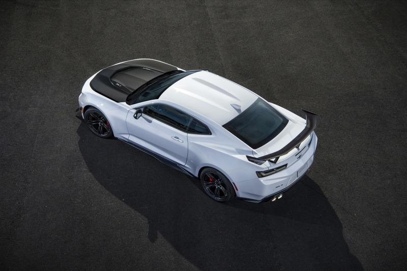 2018 Chevrolet Camaro ZL1 1LE 5.jpg