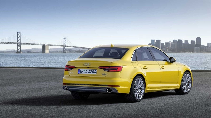 Audi A4 2.0 TFSI quattro 3
