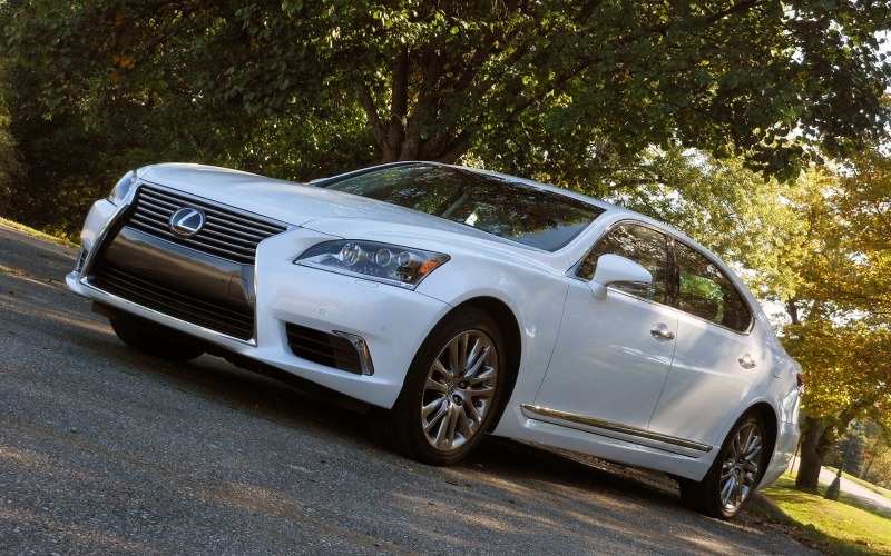 2013 Lexus LS600h L 9