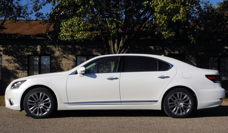 2013 Lexus LS600h L 2