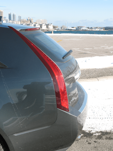 2010 Cadillac CTS Wagon 062.png