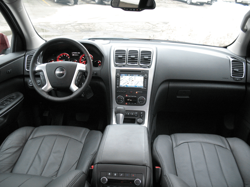 2010 GMC Acadia SLT-2 061.png