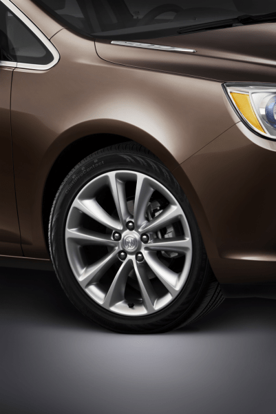 2012 Buick Verano 015.png