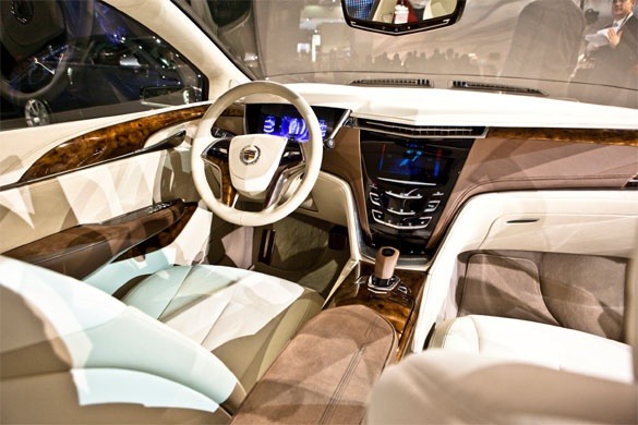 2013 Cadillac XTS Interior View Picture
