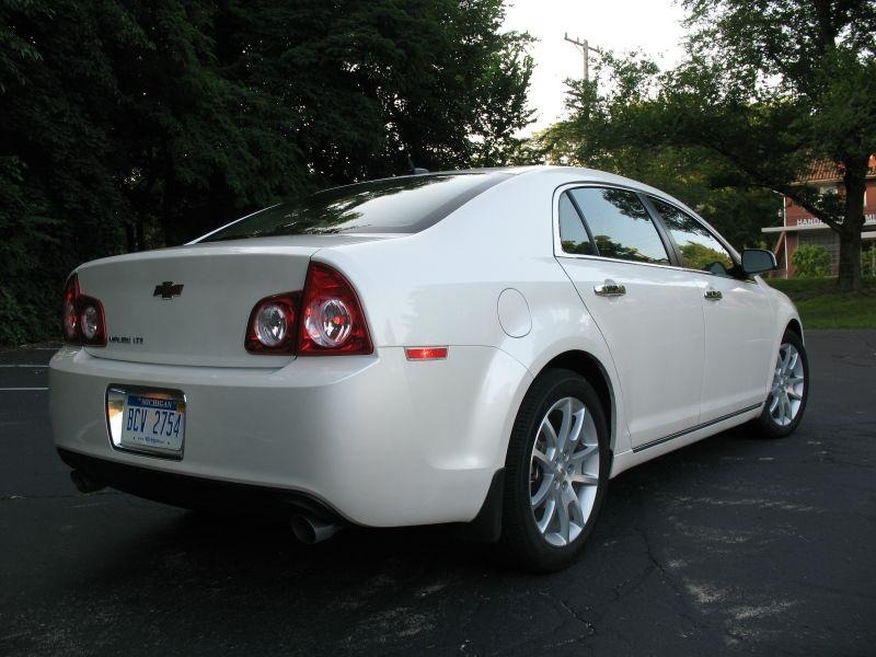 2010 Chevrolet Malibu LTZ 3-4 Rear.jpg