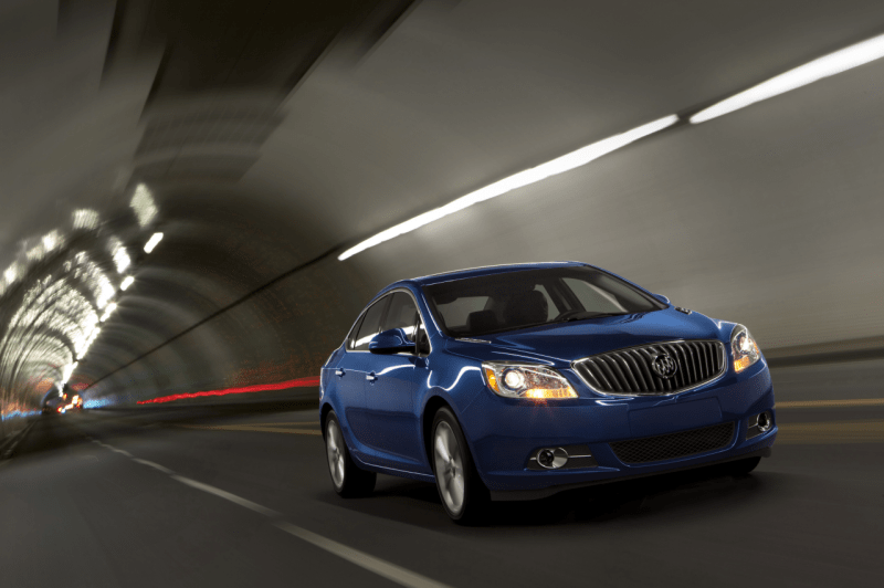 2013 Buick Verano Turbo 011