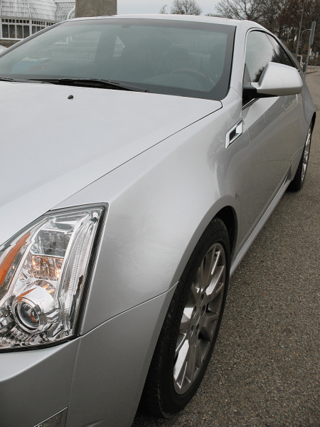2011 Cadillac CTS Coupe long side.png