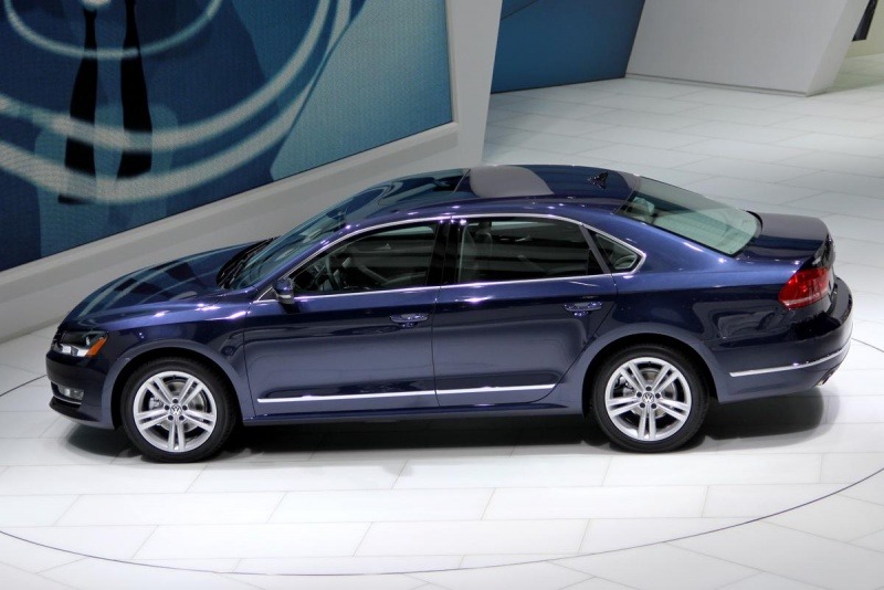 2012 Volkswagen Passat SEL