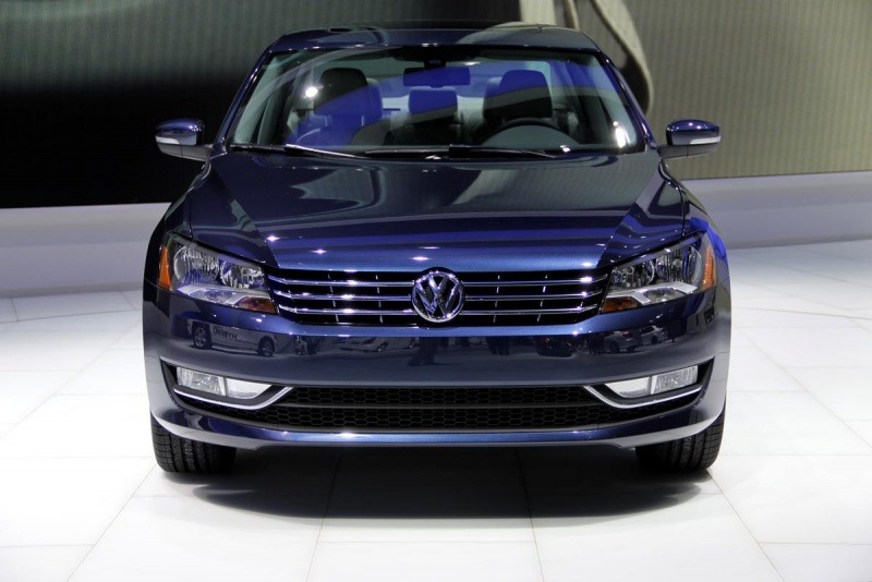 2012 Volkswagen Passat SEL