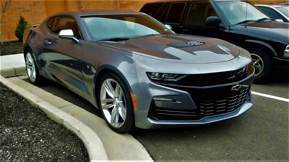 2019-chevy-camaro-video.jpg