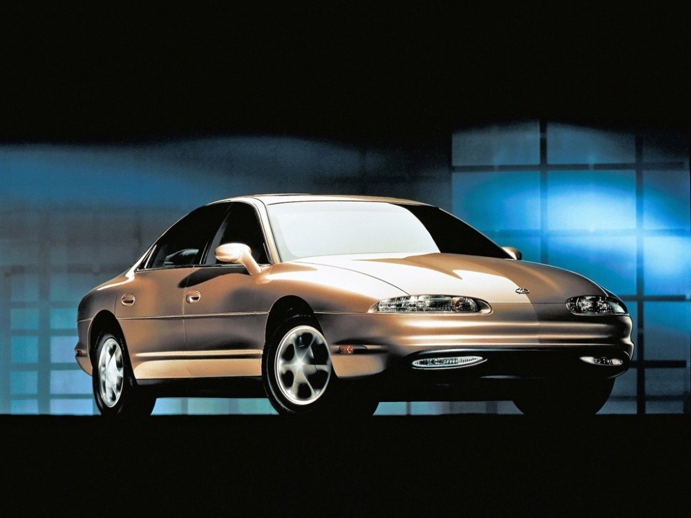 OLDSMOBILE-Aurora-3487_5.jpg