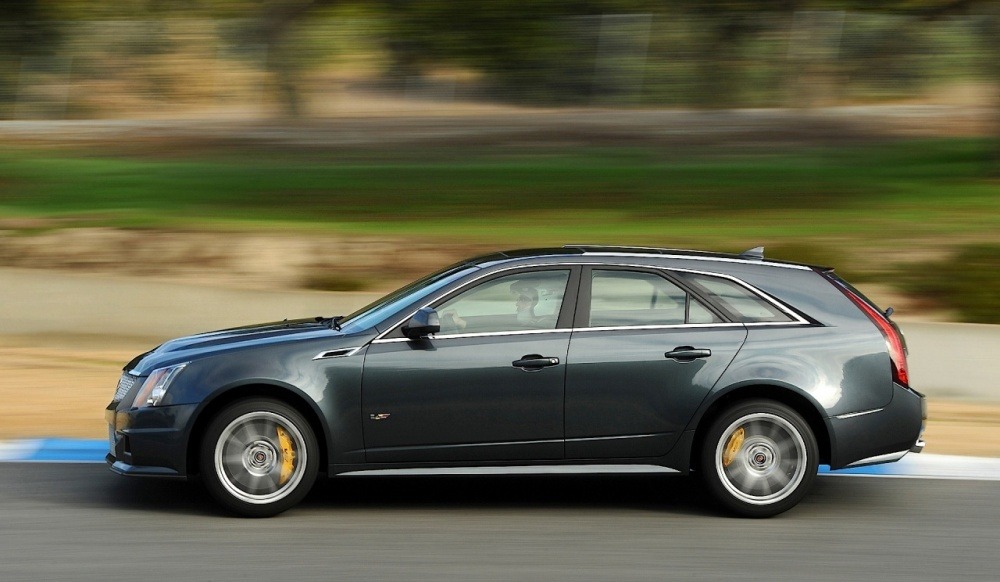CADILLAC-CTS-V-Sport-Wagon-4459_23.jpg