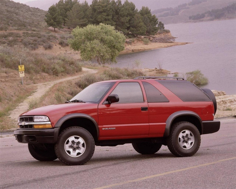 chevrolet-blazer-2001-pics-279482.jpg