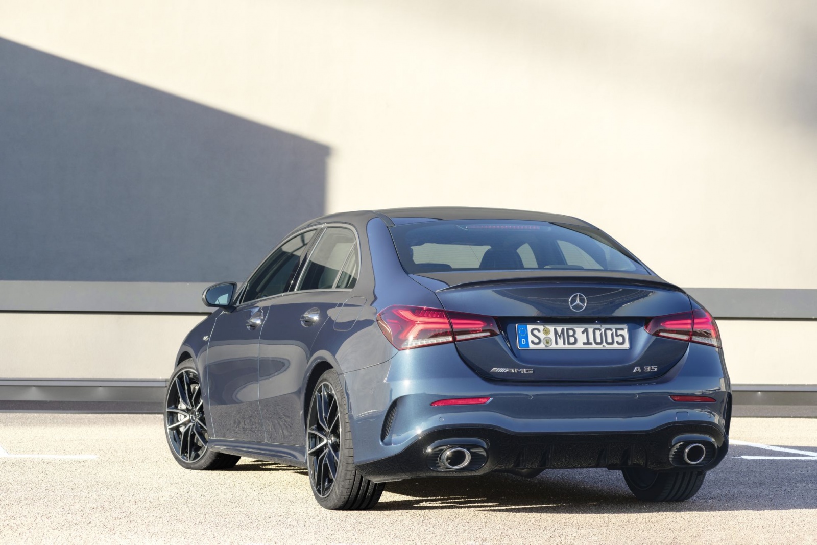 2020 Mercedes-AMG A35