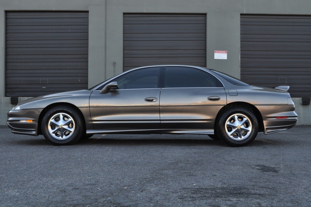 cars-oldsmobile-aurora-1998-135498.jpg