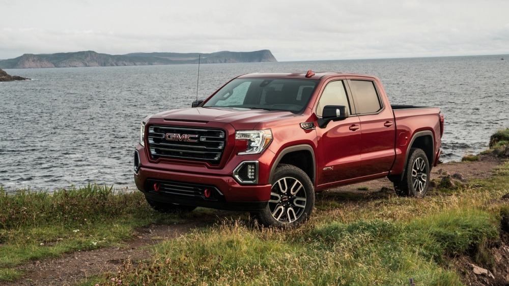 2019-GMC-Sierra-AT4-04.jpg