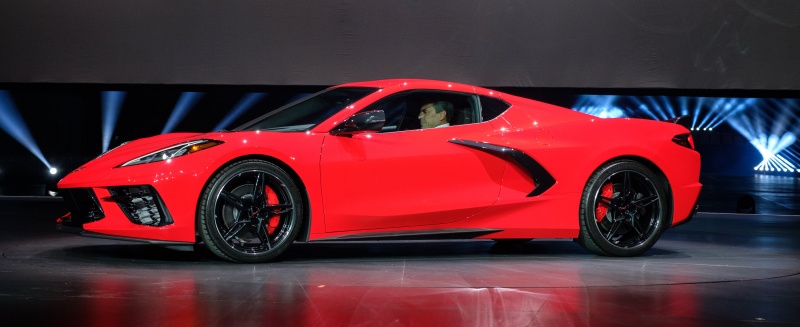 2020CorvetteSingrayReveal003.jpeg