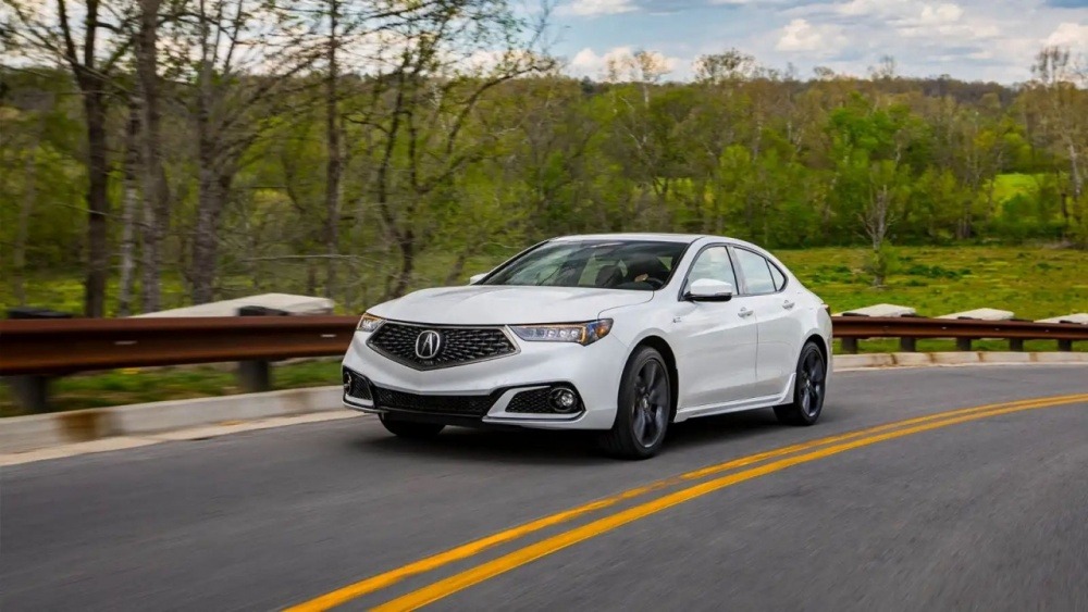2019_acura_tlx_actf34_td_428181_1600.jpg