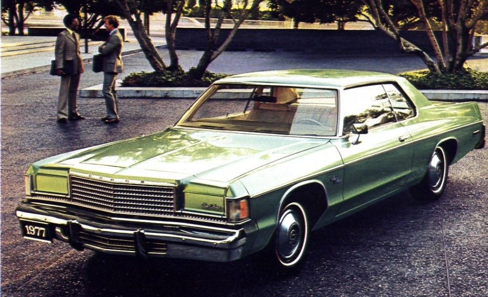 03 1977 Dodge Monaco.jpg