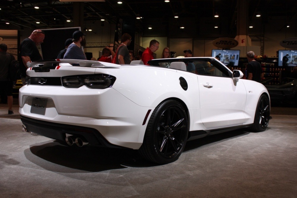 2020-Chevrolet-Camaro-LT1-Convertible-Concept-SEMA-2019-Exterior-004.jpg