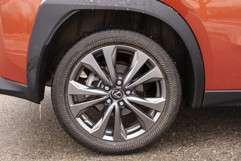 2020 Lexus UX 200 F-Sport 6.jpg