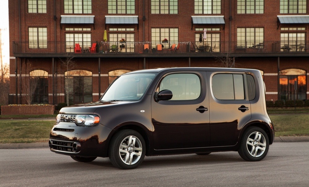 2014-nissan-cube_100440691_h.jpg