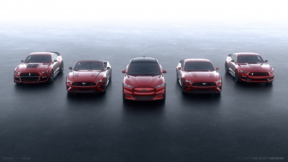 2021-ford-mustang-mach-e_100723951_h.jpg