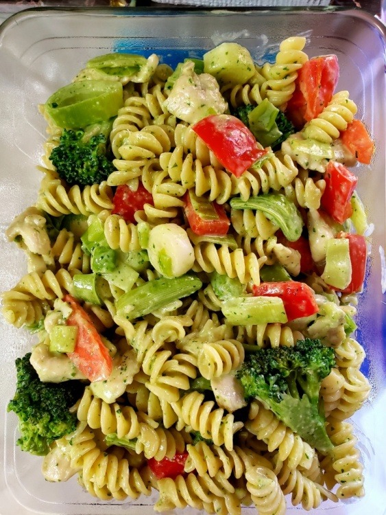 PestoAlfredoPastawVeggies.jpg