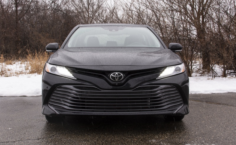 2020 Toyota Camry XLE 1.jpg