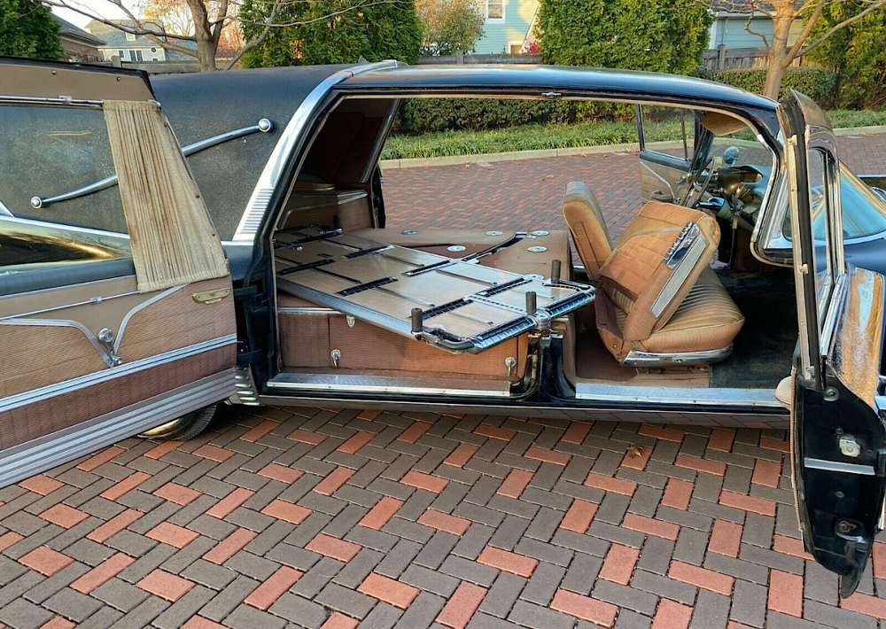 59 Cad Superior09.png