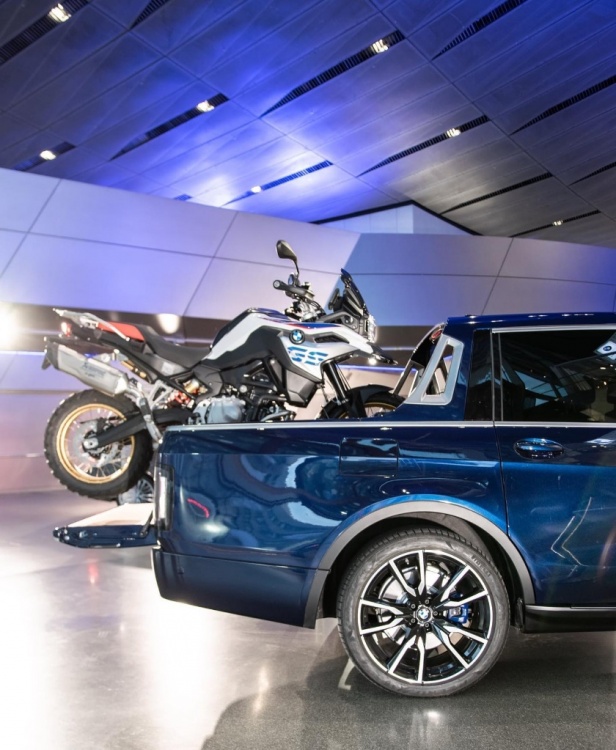 BMW-X7-Pickup-Concept-3.jpg