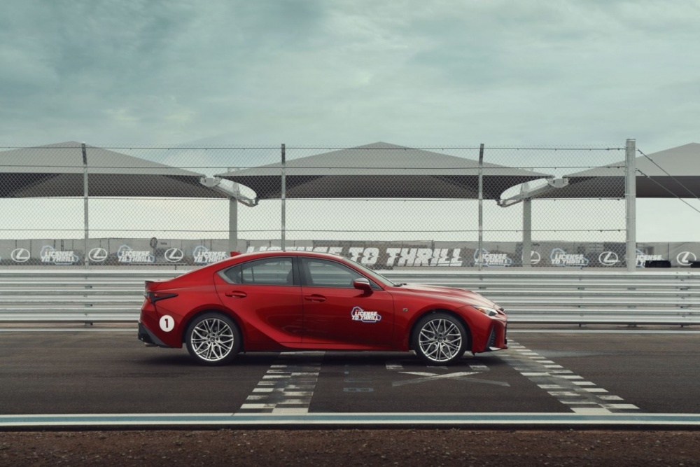 LexusLicensetoThrillImage3-1500x1000.jpg