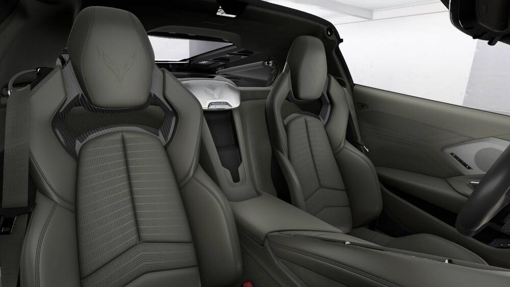 2024 Corvette E-Ray (3).jpg