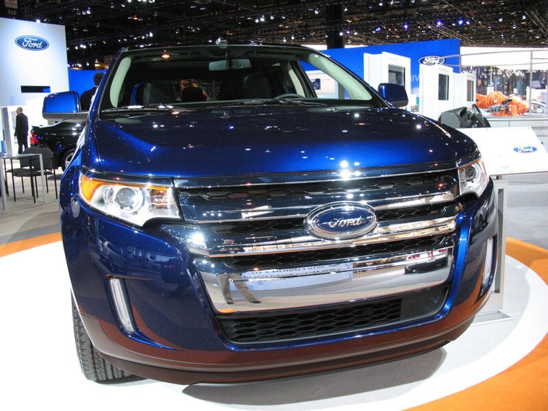 2011 Ford Edge Front.jpg