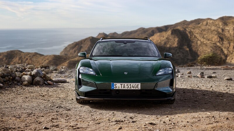 2025 Porsche Taycan 016