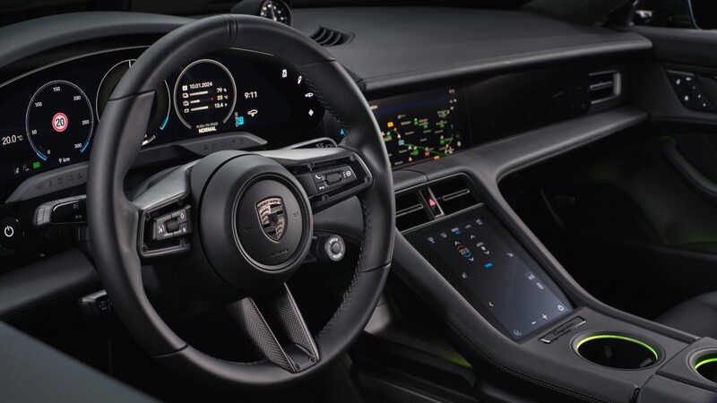 2025 Porsche Taycan 037.jpg