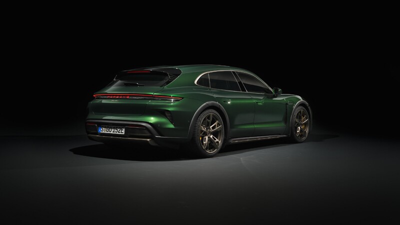 2025 Porsche Taycan 041