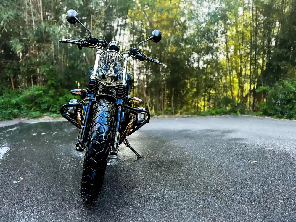 R nineT for DGR 1.webp